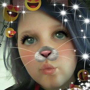 Meet your Posher, Kendra